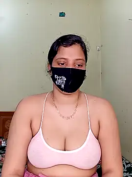 Rose-luckey online show from 12.05.25