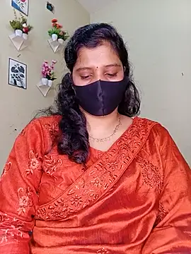 Snapshot of Rose-luckey chatting on 07.19.26 Rose-luckey online show from 07.19.26