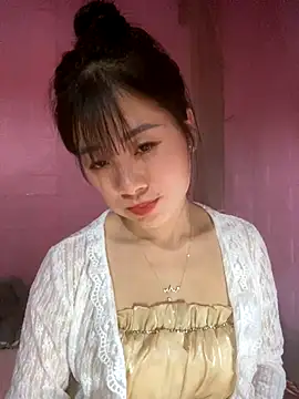 Snapshot of One-nice chatting on 12.02.25 One-nice online show from 12.02.25