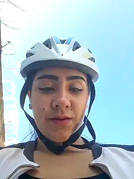 CAROLINE  07 online show from 04.04.26