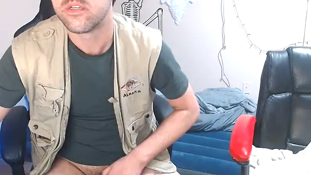 Snapshot of TypicalDepot5 chatting on 11.01.25 TypicalDepot5 online show from 11.01.25