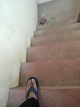 Snapshot of monty935 chatting on 12.21.25 monty935 online show from 12.21.25