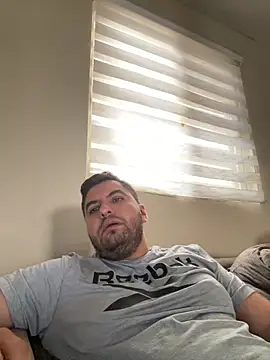 raulgzz4 online show from 04.14.26