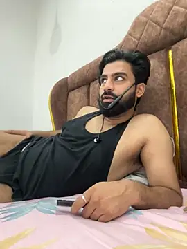 hottestboy03 online show from 10.07.25