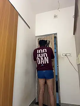 hottestboy03 online show from 05.13.26