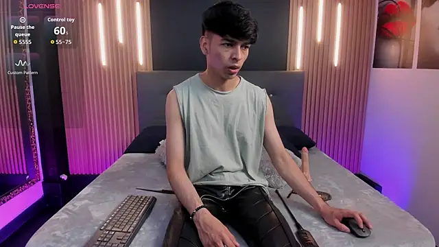 OnlyJos online show from 11.30.25