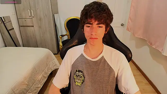 Nude Boy18 online show from 09.15.25