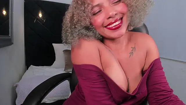 Snapshot of momo_ayasse chatting on 02.02.26 momo ayasse online show from 02.02.26