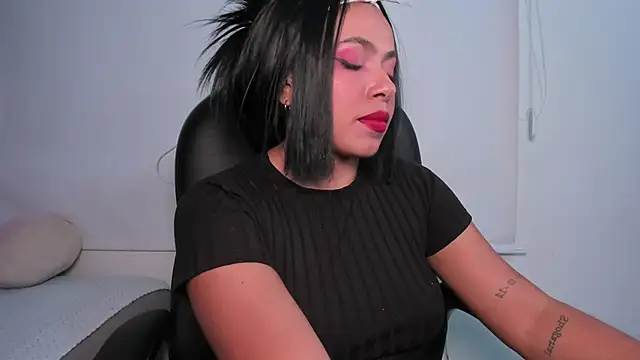 Snapshot of momo_ayasse chatting on 03.19.26 momo ayasse online show from 03.19.26