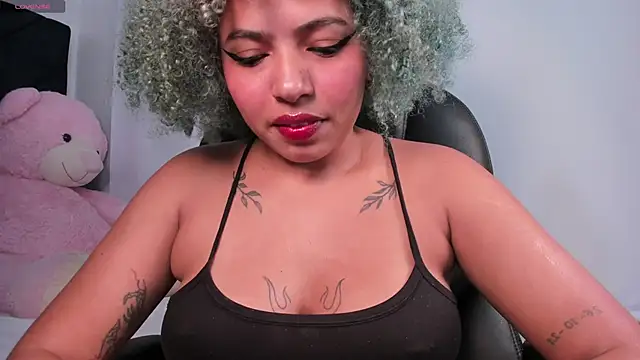 Snapshot of momo_ayasse chatting on 03.31.26 momo ayasse online show from 03.31.26