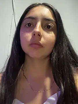 Snapshot of Dulce_1408 chatting on 11.13.25 Dulce 1408 online show from 11.13.25