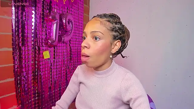 yumi hanna online show from 09.10.25