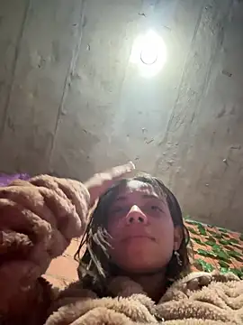 yumi hanna online show from 02.17.26