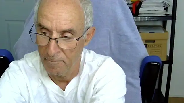 Snapshot of funone1999 chatting on 03.27.26 funone1999 online show from 03.27.26