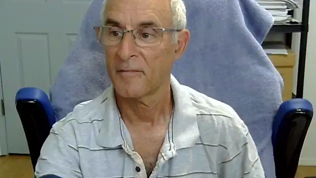 Snapshot of funone1999 chatting on 03.30.26 funone1999 online show from 03.30.26