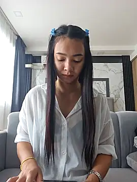 Natural Asian Girl online show from 11.14.25