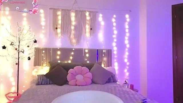 Little mia   online show from 01.17.26