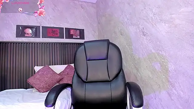 Snapshot of dark__nymph chatting on 09.09.25 dark nymph online show from 09.09.25