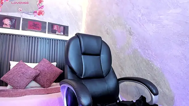 Snapshot of dark__nymph chatting on 09.16.25 dark nymph online show from 09.16.25