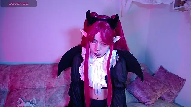 Snapshot of dark__nymph chatting on 10.31.25 dark nymph online show from 10.31.25