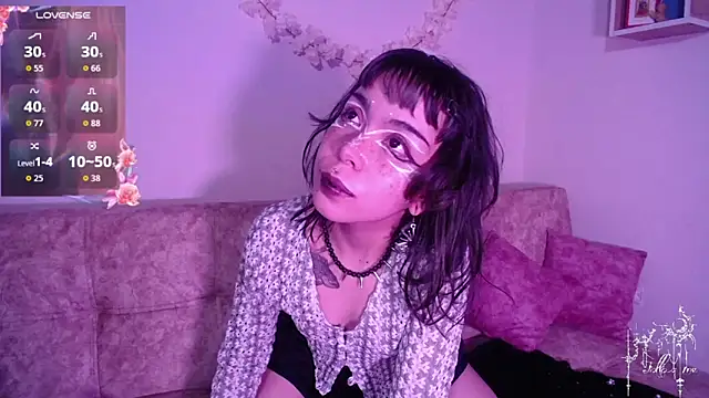 Snapshot of dark__nymph chatting on 11.26.25 dark nymph online show from 11.26.25