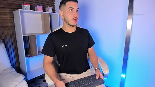 Axel grey  online show from 09.20.25