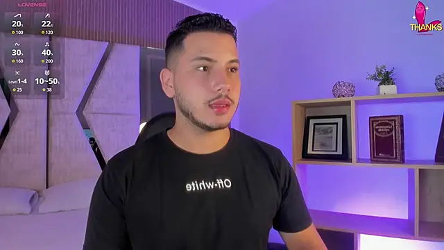 Snapshot of Axel_grey_ chatting on 06.03.26 Axel grey online show from 06.03.26