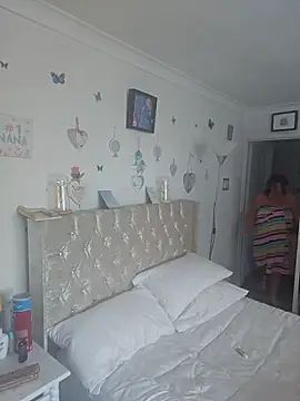 Angeldelightt online show from 10.20.25