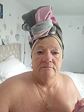 Angeldelightt online show from 10.31.25