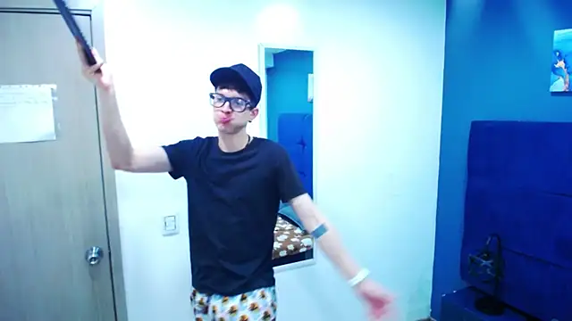 Jheampiiero online show from 09.23.25