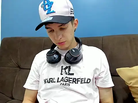 Jheampiiero online show from 02.03.26