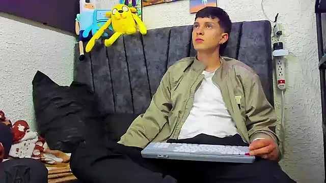 Jheampiiero online show from 06.05.26