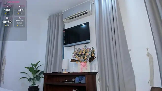 Amy Loveme online show from 11.19.25