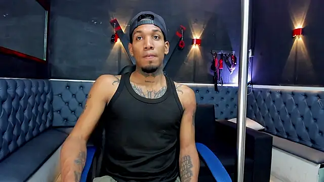 Snapshot of DIEGO_WICKED chatting on 09.19.25 DIEGO WICKED online show from 09.19.25