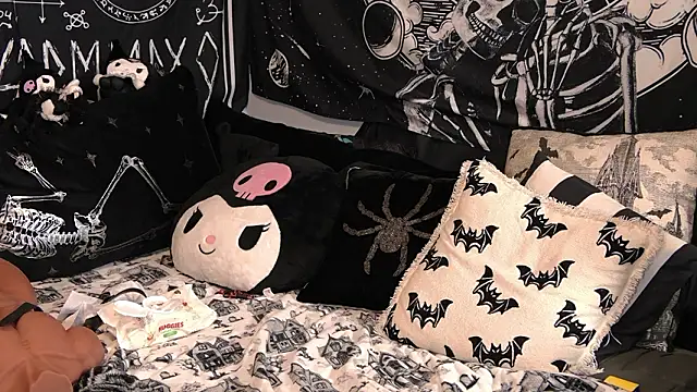 Paige Turner online show from 03.02.26