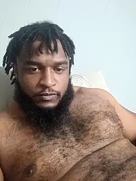 Snapshot of Longthickdick33 chatting on 09.28.25 Longthickdick33 online show from 09.28.25