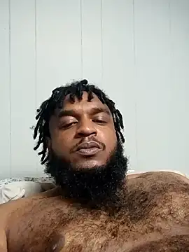 Snapshot of Longthickdick33 chatting on 10.18.25 Longthickdick33 online show from 10.18.25