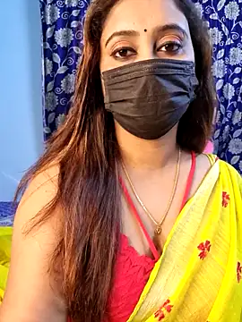 Snapshot of Cute-lusi chatting on 09.21.25 Cute-lusi online show from 09.21.25