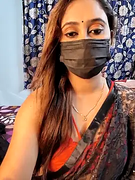 Snapshot of Cute-lusi chatting on 10.21.25 Cute-lusi online show from 10.21.25