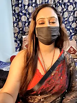 Snapshot of Cute-lusi chatting on 11.17.25 Cute-lusi online show from 11.17.25