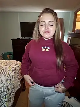 Snapshot of JuicyExxxperience chatting on 11.06.25 JuicyExxxperience online show from 11.06.25