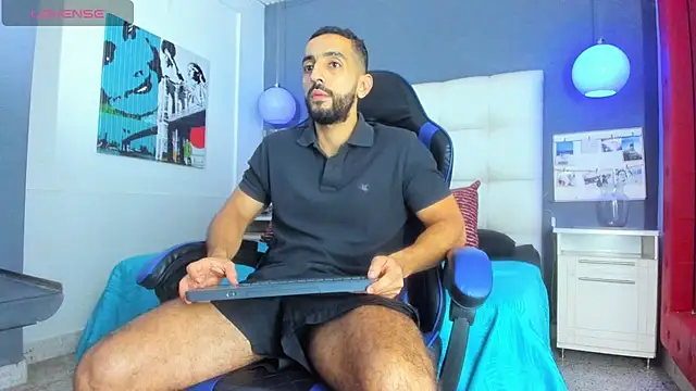 Yiyo10  online show from 03.31.26