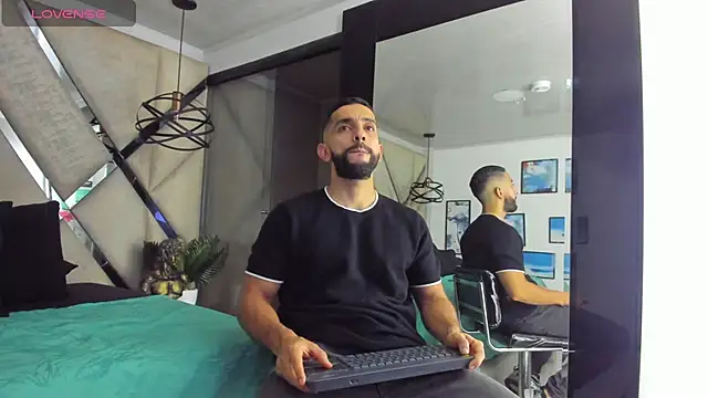 Yiyo10  online show from 04.07.26