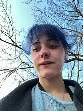 Only April online show from 03.26.26