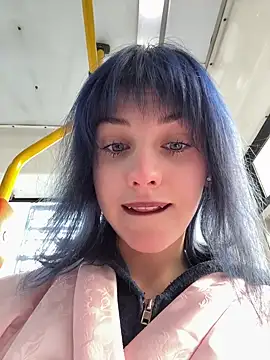 Snapshot of Only_April chatting on 05.05.26 Only April online show from 05.05.26