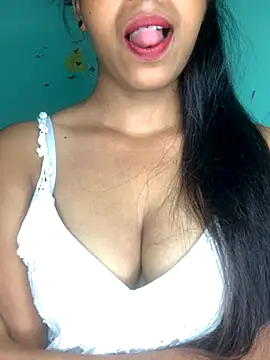 Priya baby0 online show from 09.17.25