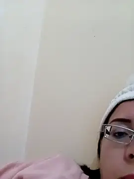 Snapshot of Sondosa3 chatting on 12.15.25 Sondosa3 online show from 12.15.25