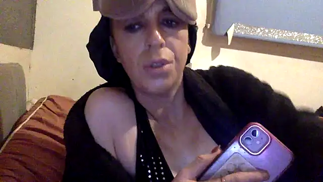 Bellababexox online show from 11.18.25