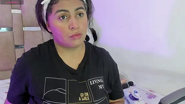 Snapshot of AndreaSweet2 chatting on 02.18.26 AndreaSweet2 online show from 02.18.26