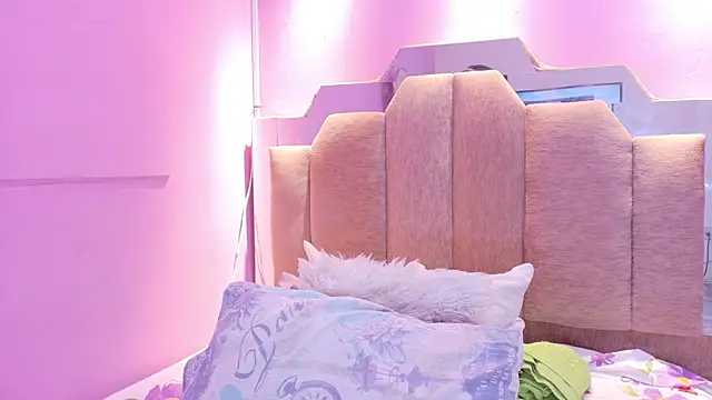 Snapshot of AndreaSweet2 chatting on 02.28.26 AndreaSweet2 online show from 02.28.26